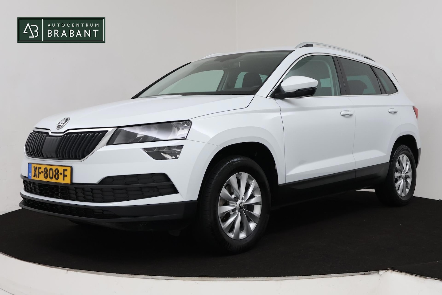 Skoda Karoq - 1.0 TSI Clever Edition (PARKEERSENSOREN, CRUISE CONTROL, ACHTERUITRIJCAMERA, STOELVERWARMI - AutoWereld.nl