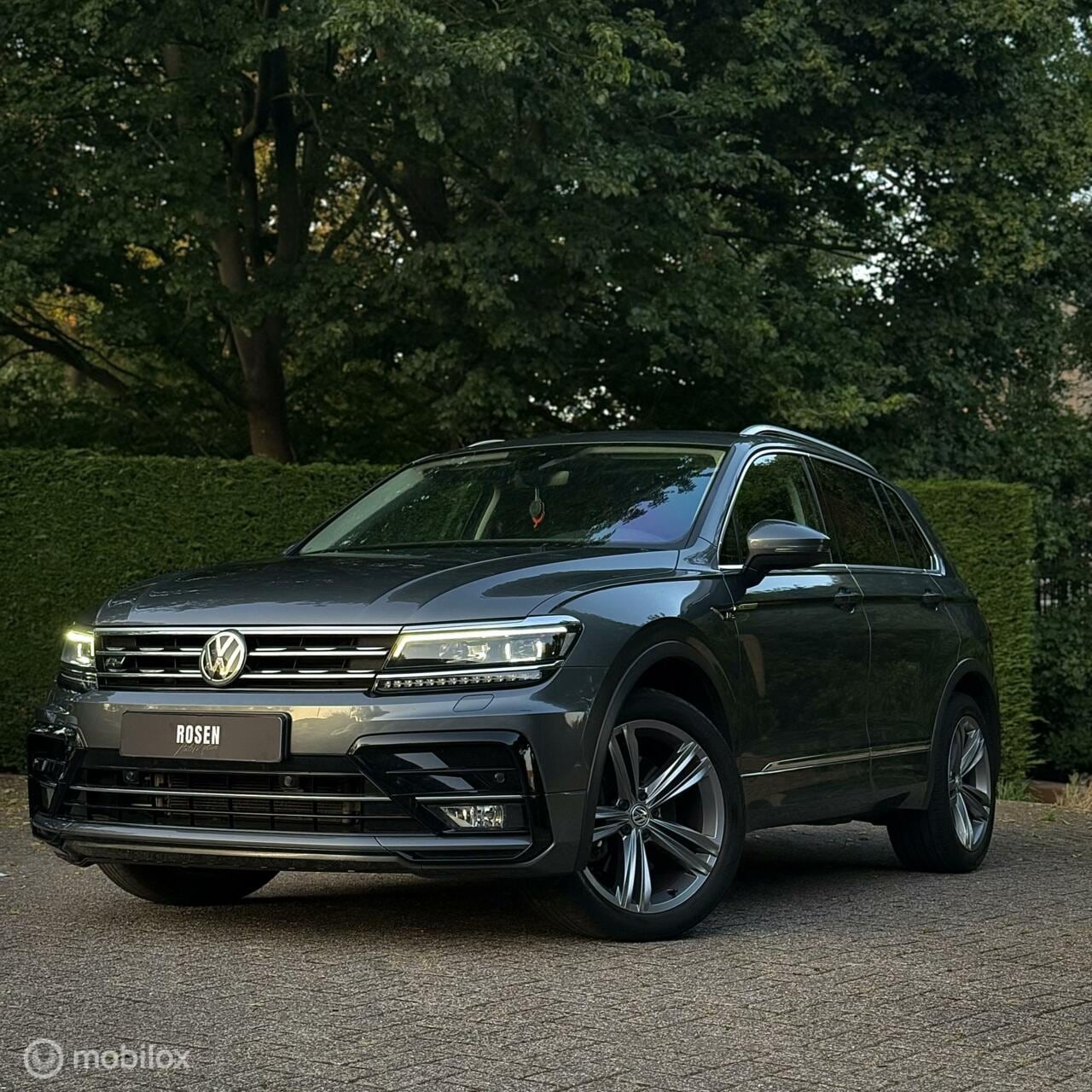 Volkswagen Tiguan - 2.0 TSI 4Motion Highline Business|R-LINE - AutoWereld.nl