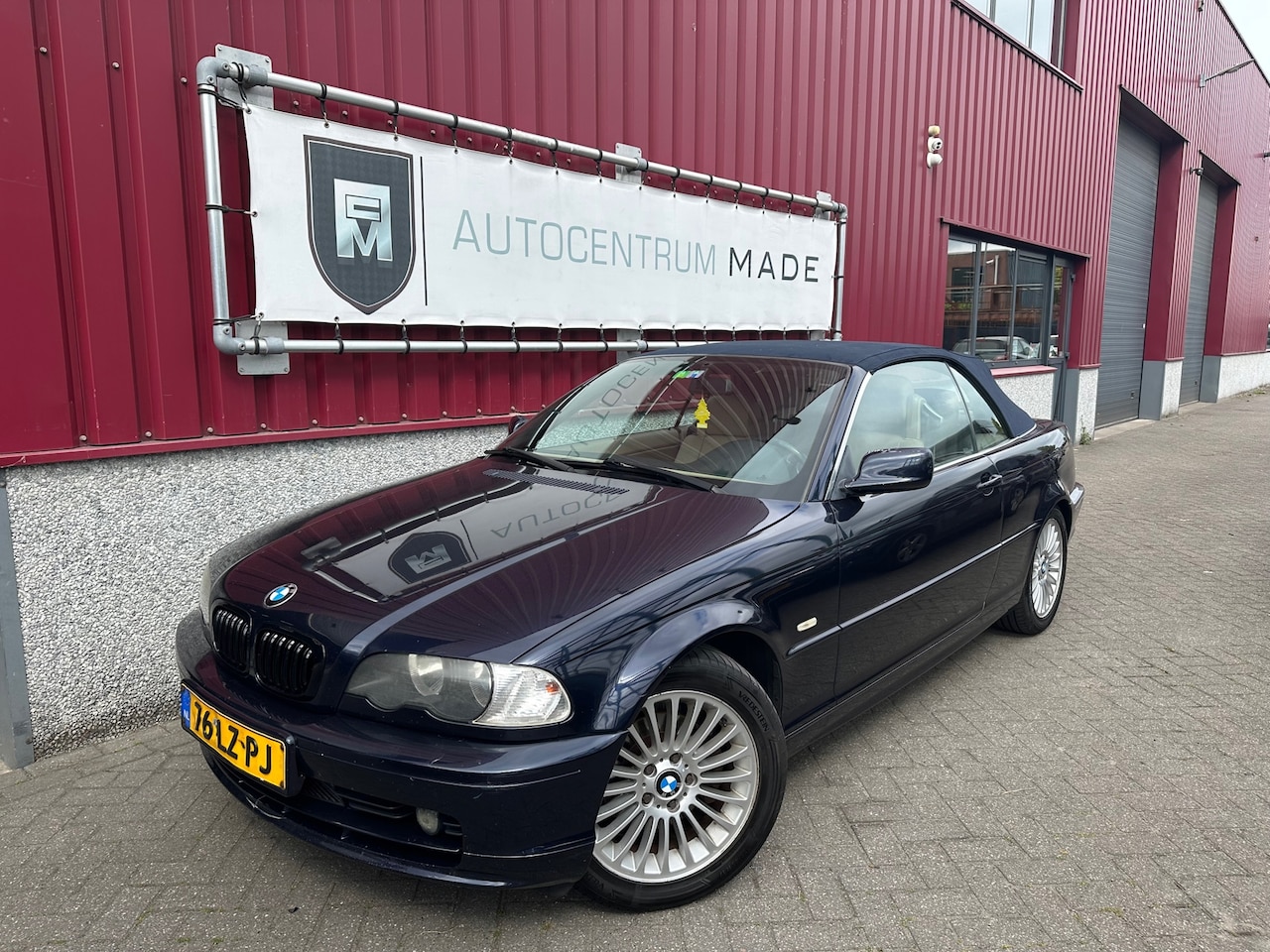 BMW 3-serie Cabrio - 320Ci // Clima // Cruise control // Leder // PDC - AutoWereld.nl