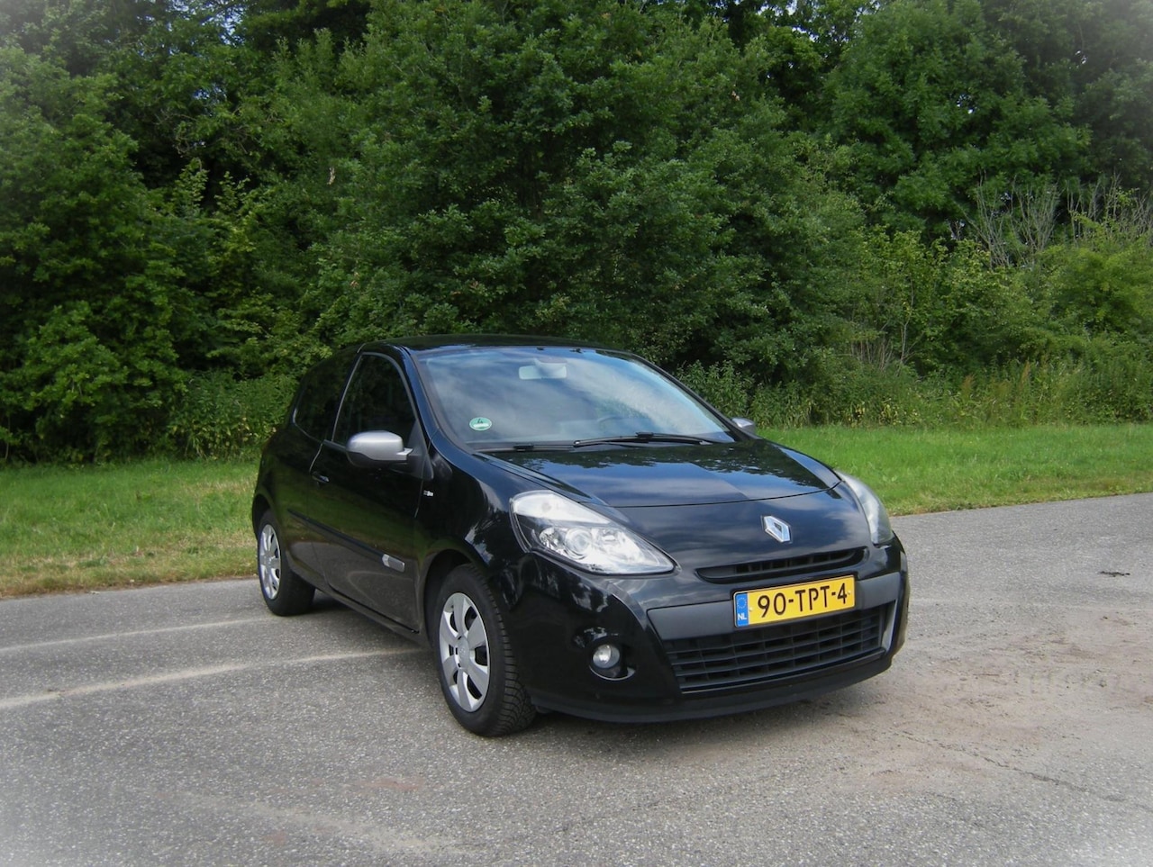 Renault Clio - 1.5 dCi Night & Day . Airco . Cruiscontrol . Navigatie . enz - AutoWereld.nl