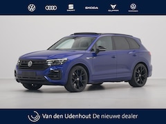Volkswagen Touareg - 3.0 TSi 4MOTION R 463pk Luchtvering Panorama Stoelverkoeling/verwarming 360Camera Carplay