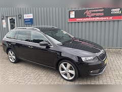 Skoda Octavia Combi - Automaat 1.2 TSI Elegance Businessline Navi, Pdc.Cruise.Clima.Lm.velgen.Trekhaak