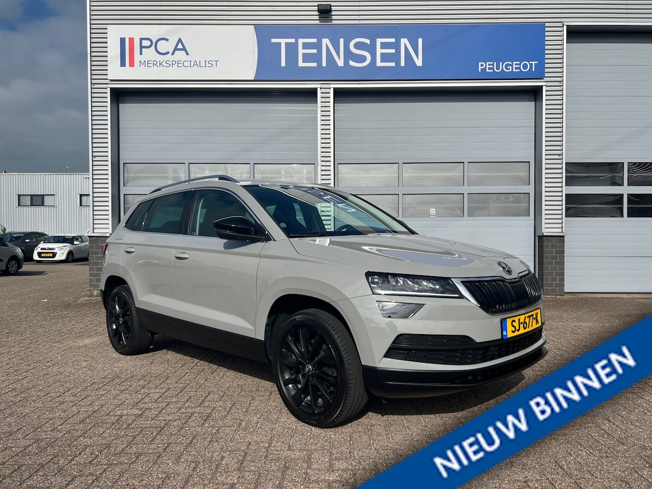 Skoda Karoq - 1.5 TSI ACT Style Business | Trekhaak | Smartlink | Cruisecontrol | Stoelverwarming |Navig - AutoWereld.nl
