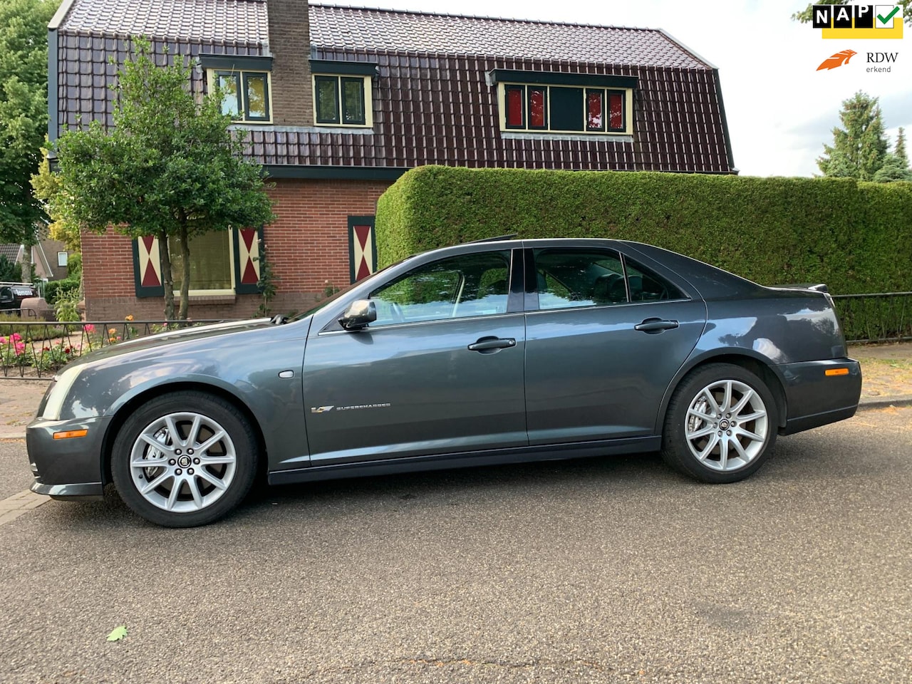 Cadillac STS - 4.4 V8 STS-V 476 PK Supercharged Nederlandse Auto schuifdak - AutoWereld.nl