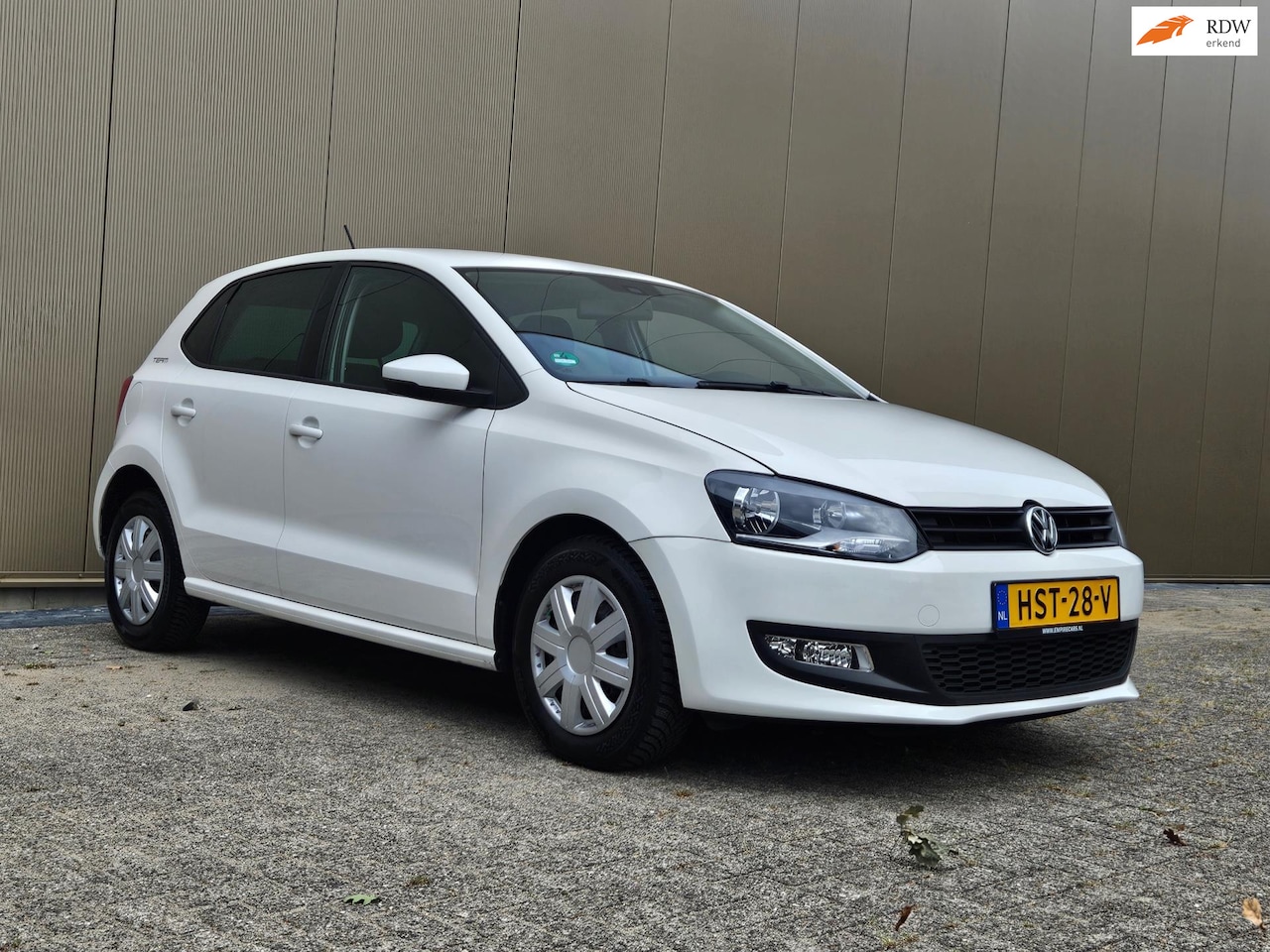 Volkswagen Polo - 1.4 Highline l AUTOMAAT l Stoelverwarming - AutoWereld.nl