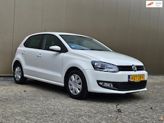 Volkswagen Polo - 1.4 Highline l AUTOMAAT l Stoelverwarming