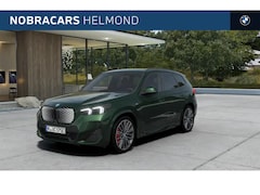 BMW iX1 - eDrive20 M Sport / Panoramadak / Achteruitrijcamera / Sportstoelen / M Adaptief onderstel