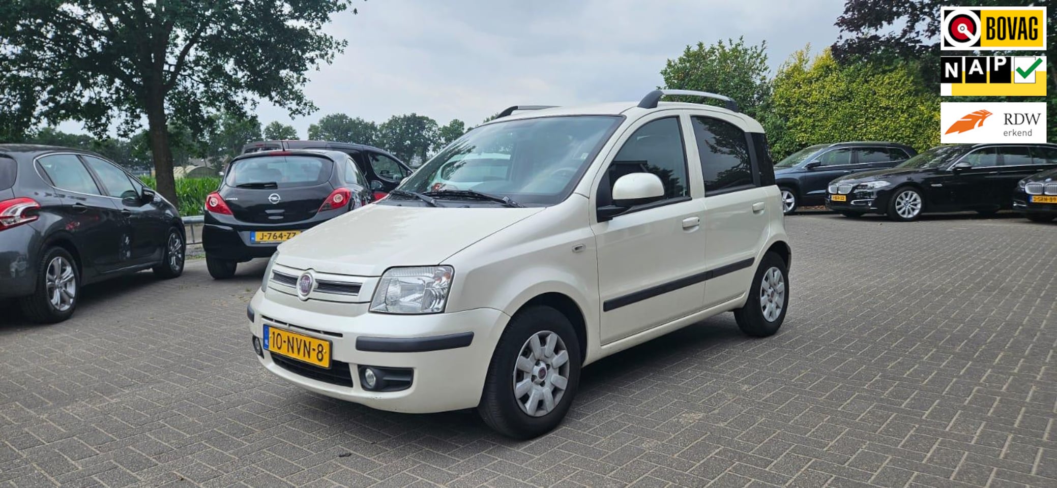 Fiat Panda - 1.2 Sempre airco sport interieur parelmoer wit metallic apk sept bouwjaar 12-2012 elektris - AutoWereld.nl