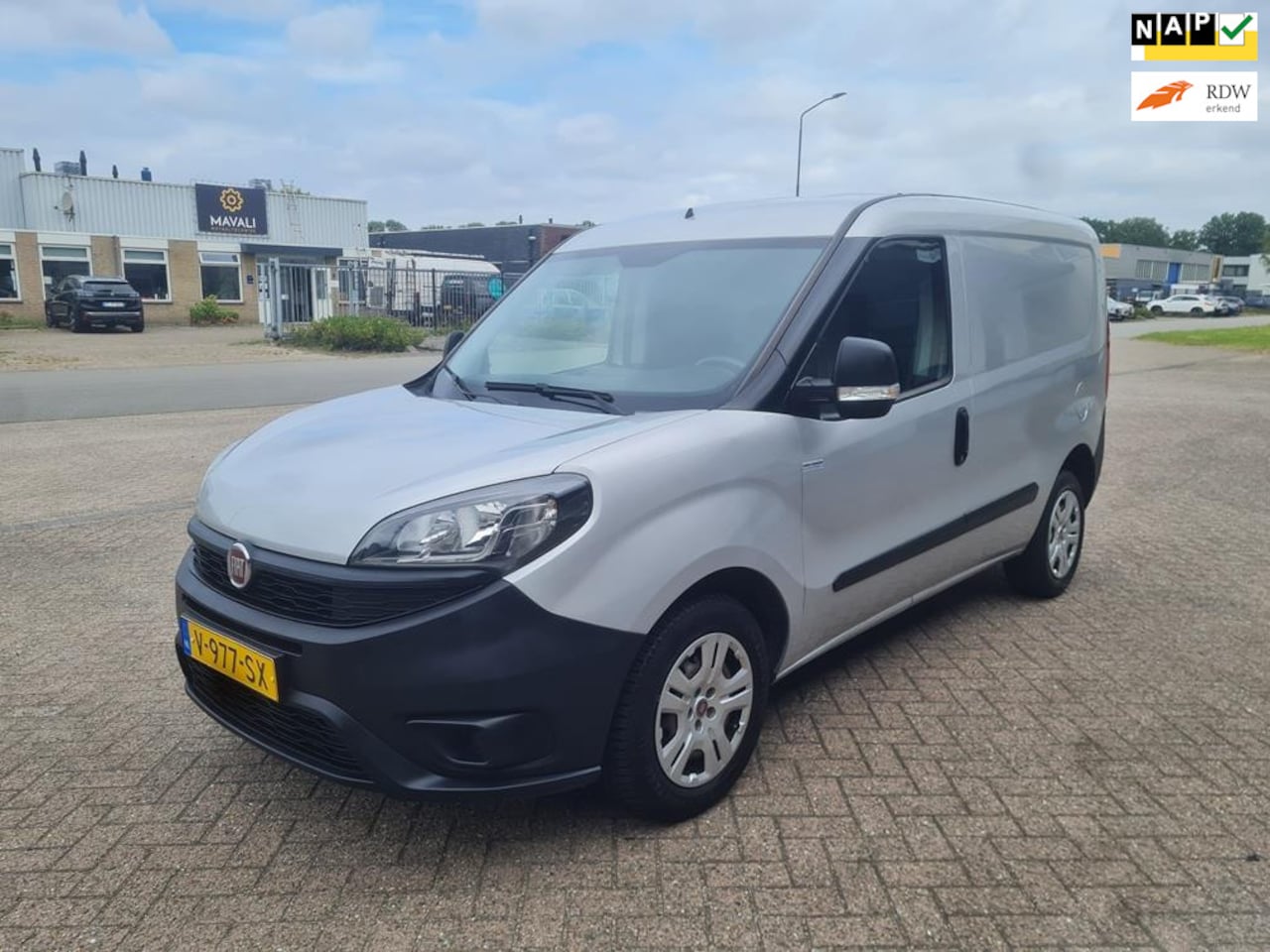 Fiat Doblò Cargo - 1.6 MJ L1H1 ECO JET 1.6 MJ L1H1 ECO JET, 25.401 Km N.A.P. 3 persoons - AutoWereld.nl