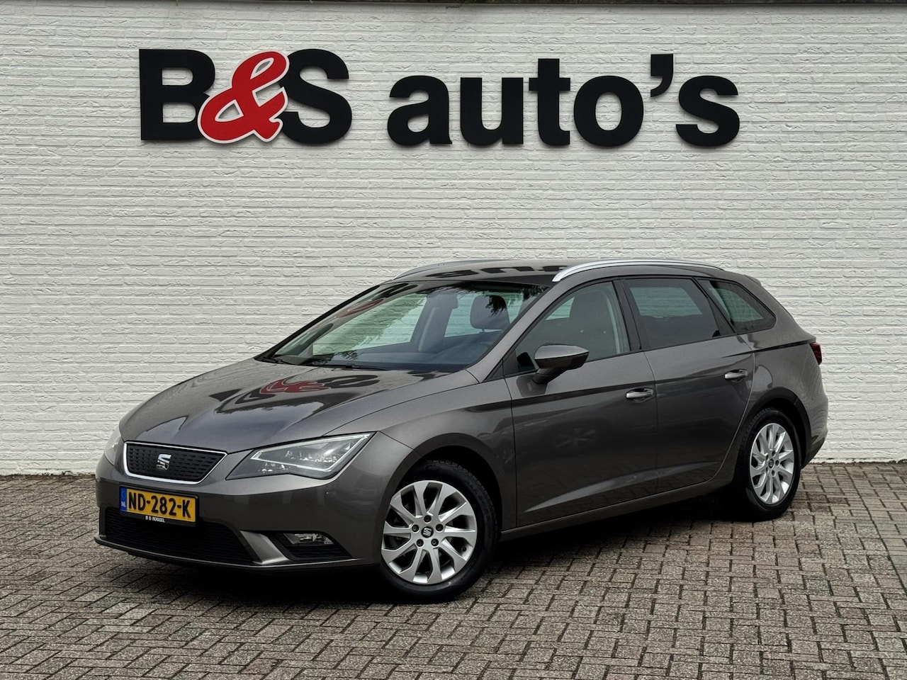 Seat Leon ST - 1.0 EcoTSI Style Cruise control Climate control Navigatie Apple Carplay / Android auto Par - AutoWereld.nl