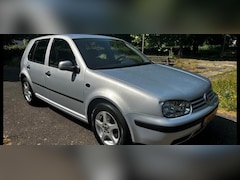 Volkswagen Golf - 2.0 Comfortline
