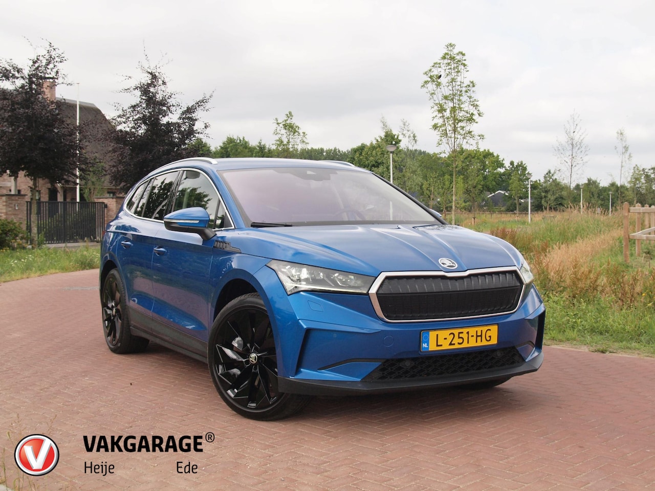 Skoda Enyaq iV - 80 First Edition | 204PK | Apple Carplay | Warmtepomp | Sfeer Verlichting | - AutoWereld.nl