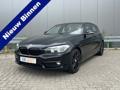 BMW 1-serie - 118i Centennial Executive Navi / Stoel Verw. / PDC voor en achter