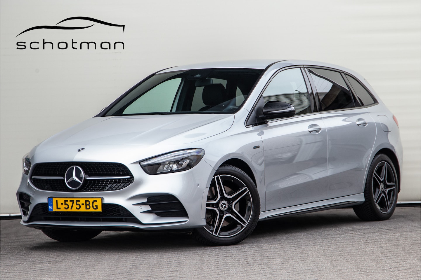 Mercedes-Benz B-klasse - 250 e AMG Nightpack, Widescreen, Sfeerverlichting, Hybrid 2020 - AutoWereld.nl