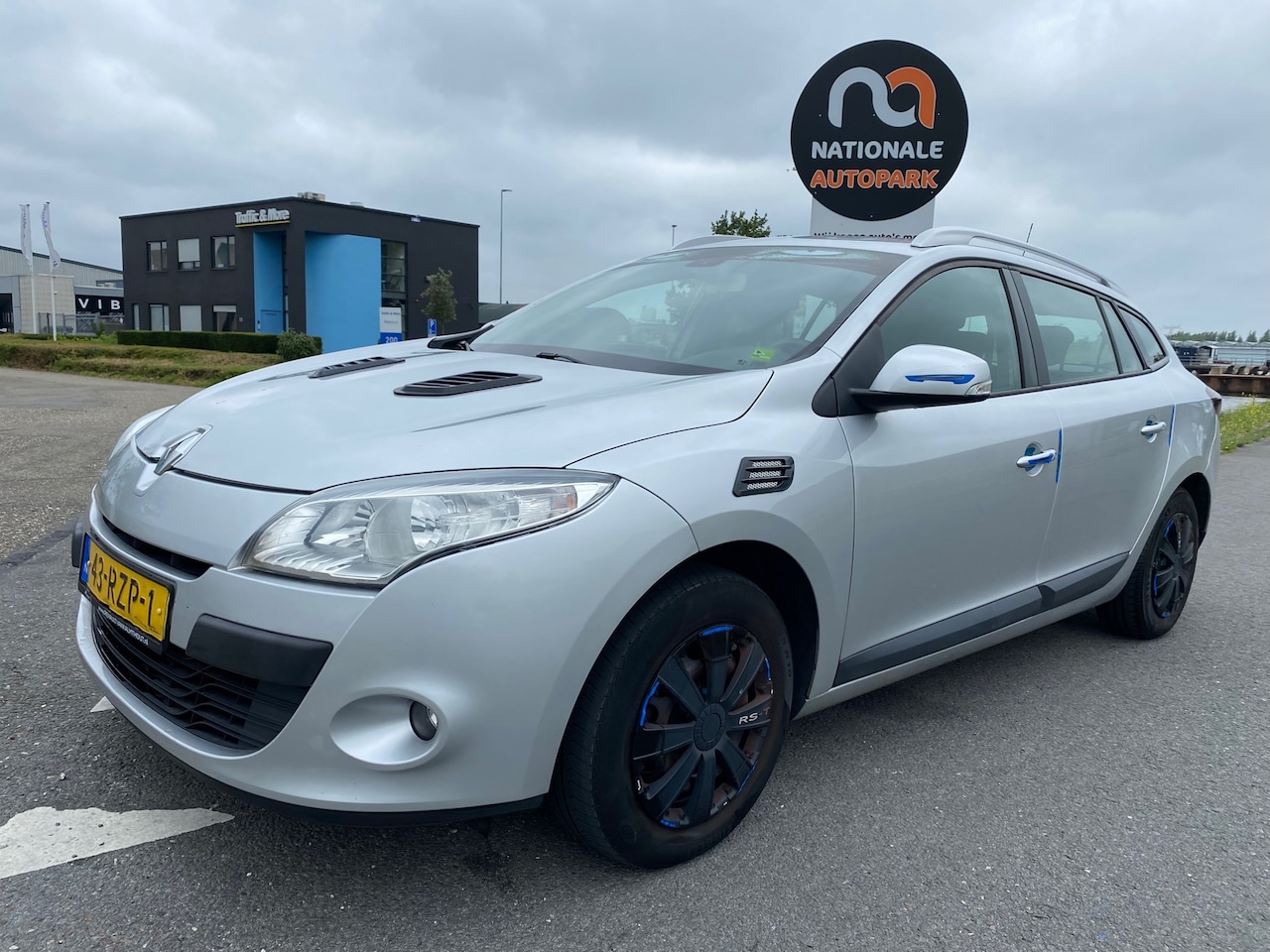 Renault Mégane Estate - 2011 * 1.5 dCi Expression * AIRCO * CRUISE CONTROL * ELEC. RAMEN * - AutoWereld.nl