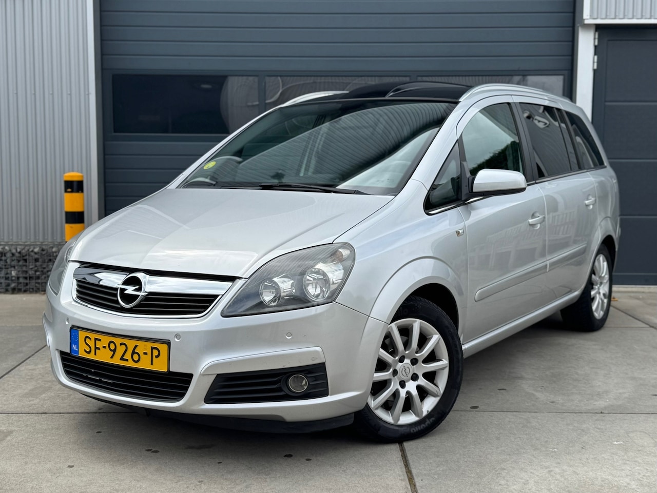 Opel Zafira - 1.8 Essentia CLIMA / CRUISE / 7 PERSOONS - AutoWereld.nl