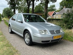 Volkswagen Bora - 2.0 Trendline | Automaat + Cruise + Bleutooth