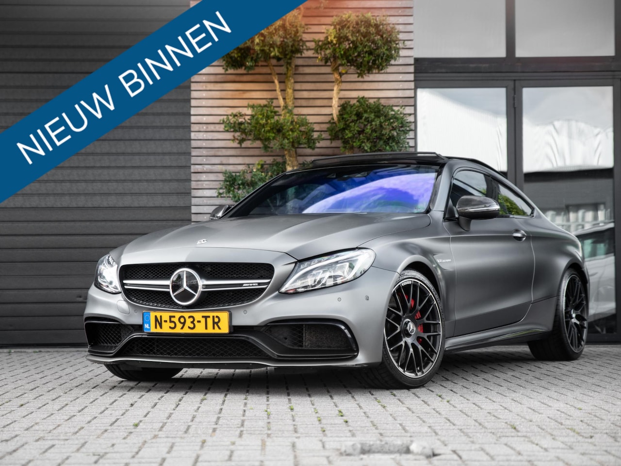Mercedes-Benz C-klasse Coupé - AMG 63 S Pano Schaal Burmester Memory - AutoWereld.nl