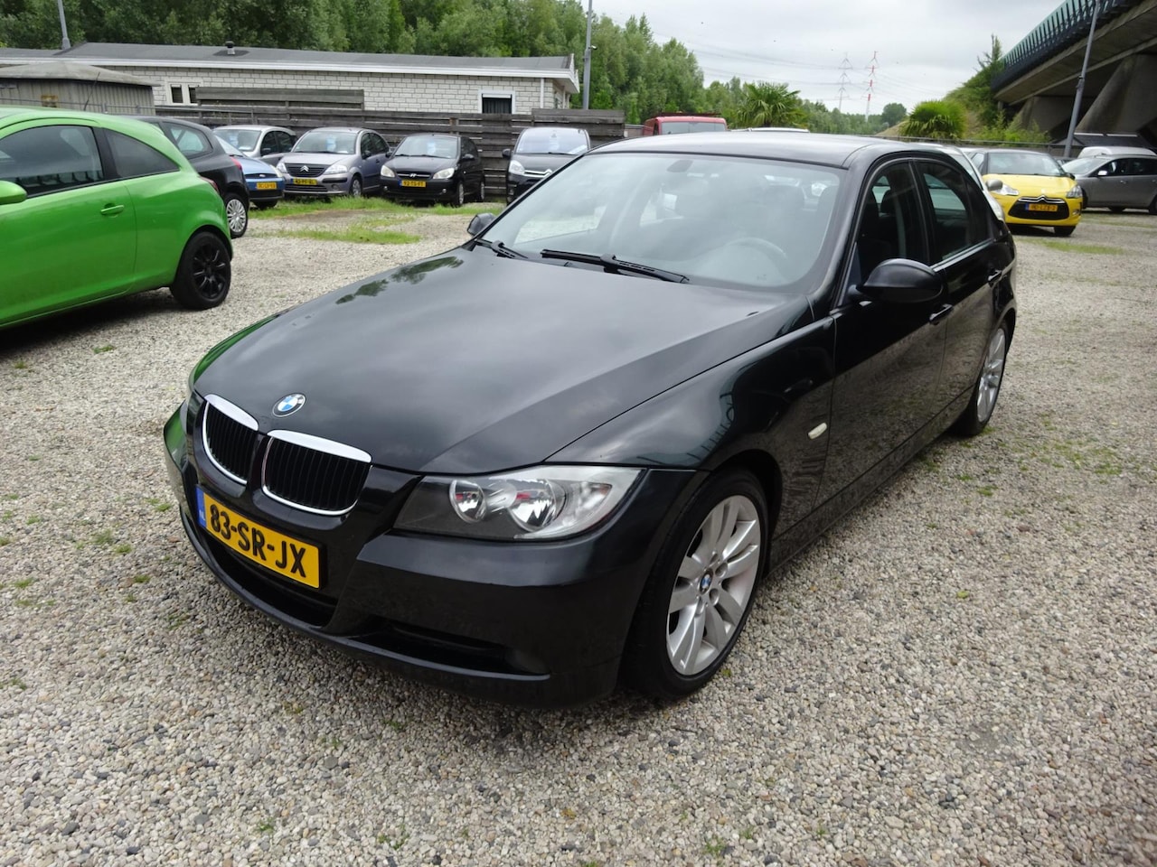 BMW 3-serie - 320i Airco Cruise Control Multimedia Stuur 6 Bak - AutoWereld.nl