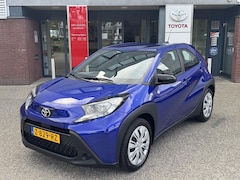 Toyota Aygo X - PLAY NL-AUTO 4S-BANDEN AIRCO APPLE/ANDROID CAMERA AD-CRUISE