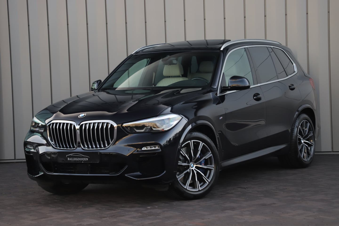 BMW X5 - xDrive30d M-Sport High Executive | 265PK | Luchtvering | Pano | Sfeerverlichting | Head-up - AutoWereld.nl