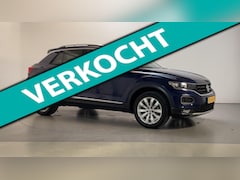 Volkswagen T-Roc - 1.5 TSI 150pk DSG Sport Panoramadak Stoelverwarming Navigatie DAB+ App-Connect
