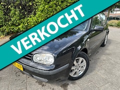 Volkswagen Golf - MET EVT NIEUW APK