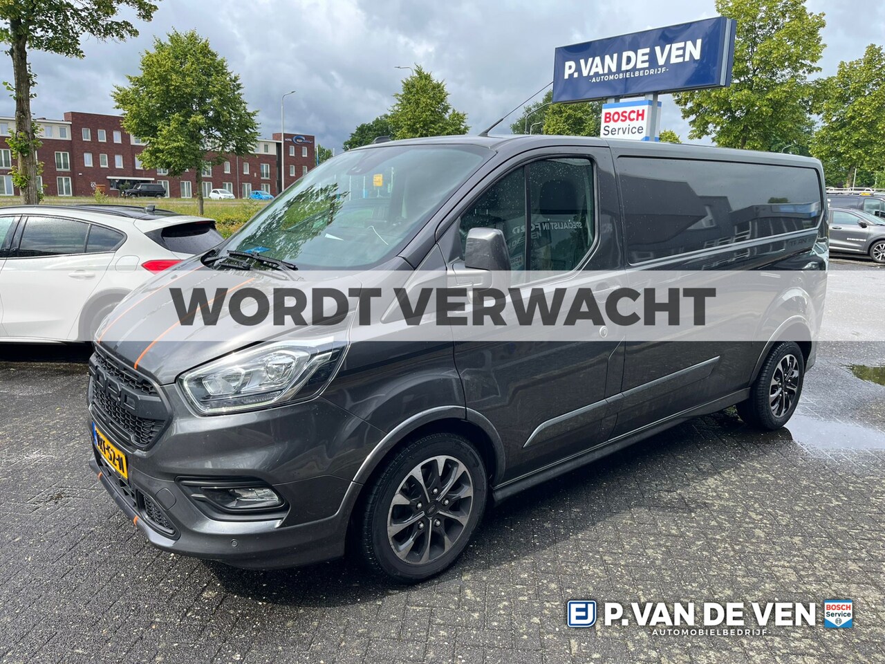Ford Transit Custom - 320 2.0 TDCI L2H1 Sport 170pk/125kW Automaat | Trekhaak | Adapt. Cruise | Dodehoek | Camer - AutoWereld.nl