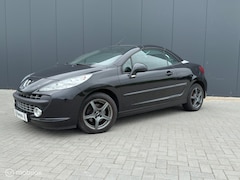 Peugeot 207 CC - 1.6 VTi Cabrio lage km stand 120 pk zwart