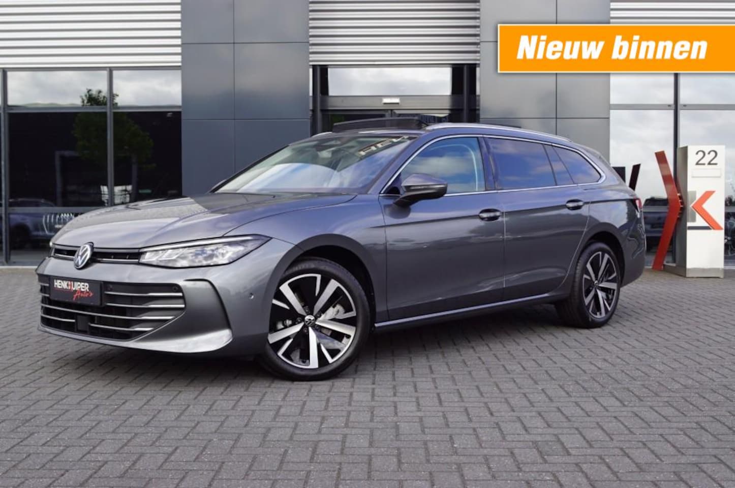 Volkswagen Passat Variant - 1.5 eTSI DSG Business 150pk / Panodak / Head-up/ Camera /DCC/ ACC - AutoWereld.nl
