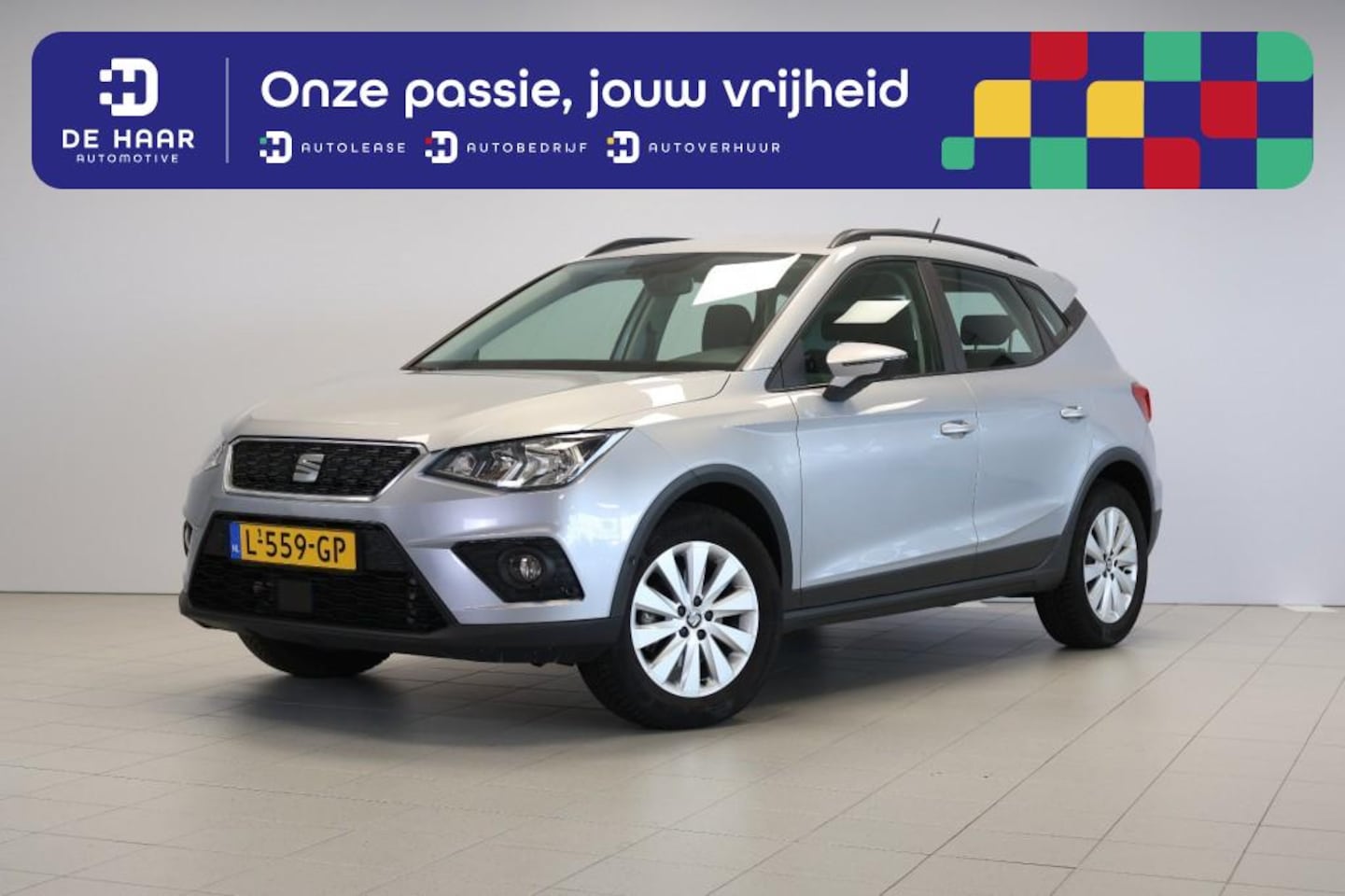 Seat Arona - 1.0 TSI Style - Parkeersensoren voor+achter - CruiseControl - AutoWereld.nl
