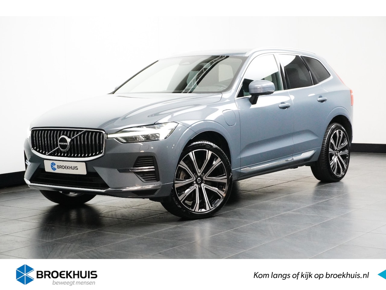 Volvo XC60 - 2.0 T6 Plug-in hybrid AWD Plus Bright | Panoramadak | 21" | Elek stoelen | BLIS | Trekhaak - AutoWereld.nl