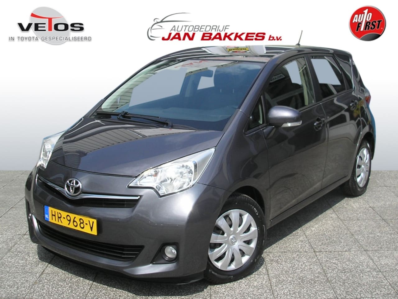 Toyota Verso S - 1.3 VVT-i Aspiration 1.3 VVT-i Aspiration - AutoWereld.nl