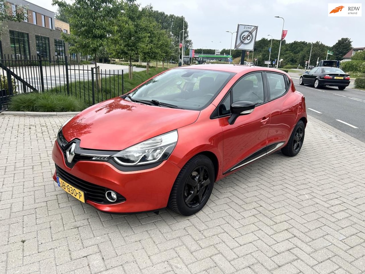 Renault Clio - 0.9 TCe Authentique 2012! NWE TYPE. LED AIRCO NAVI! - AutoWereld.nl