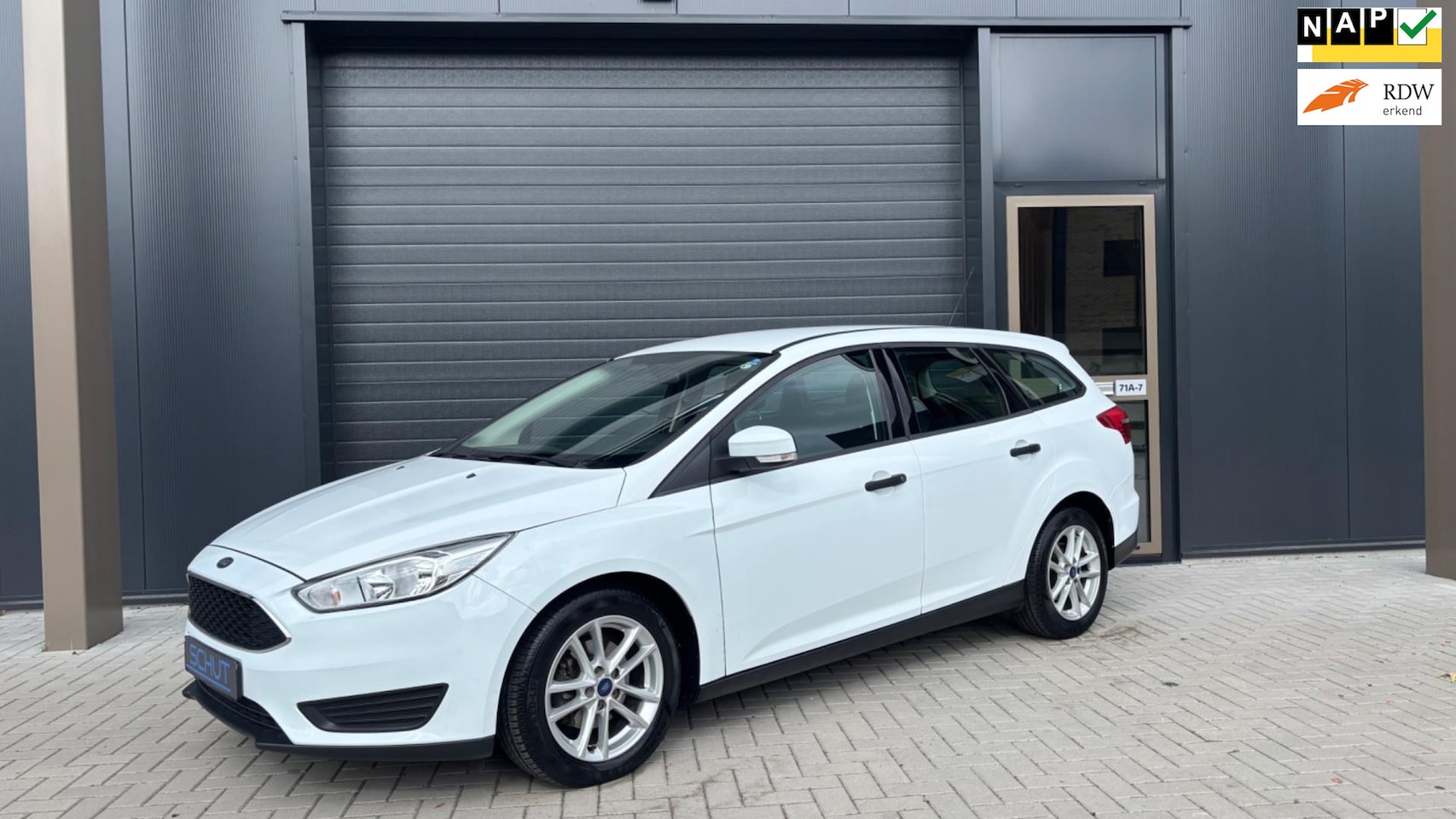 Ford Focus Wagon - 1.0 Trend Edition !!61.781KM!! AIRCO | ZEER NETTE AUTO | DEALERONDERHOUD - AutoWereld.nl