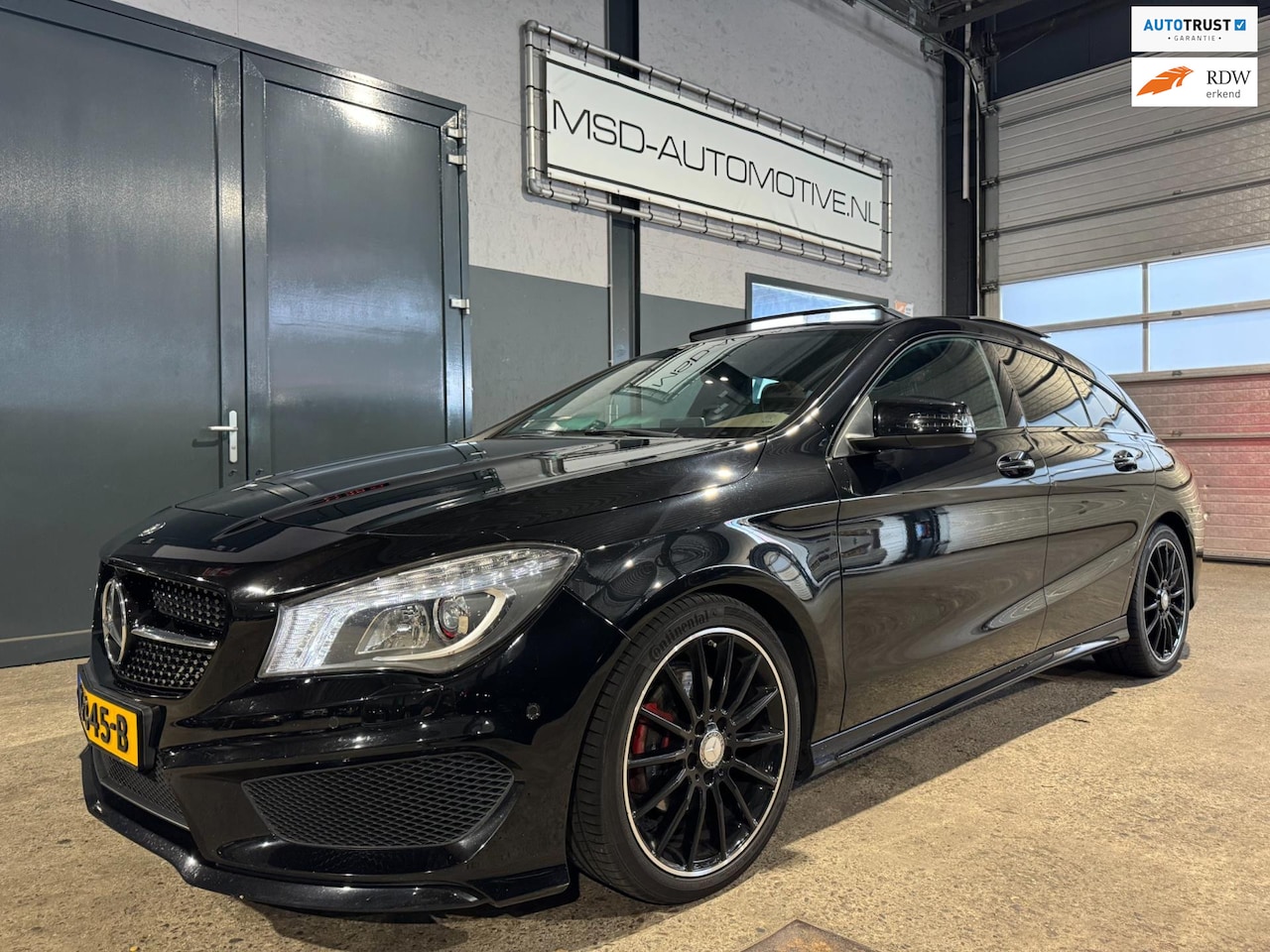 Mercedes-Benz CLA-klasse Shooting Brake - 180D|Panorama|AMG PACK|Leder|NAP|NL AUTO ! - AutoWereld.nl