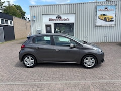 Peugeot 208 - 1.2 PureTech Signature NL AUTO KM 127107 NAP 7999E