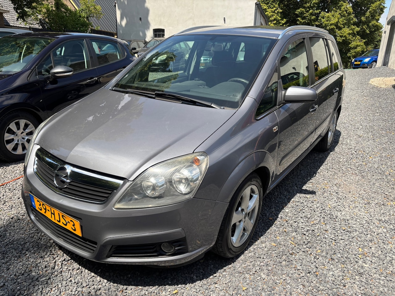 Opel Zafira - 1.8 Essentia AIRCO 7 PERSOONS - AutoWereld.nl