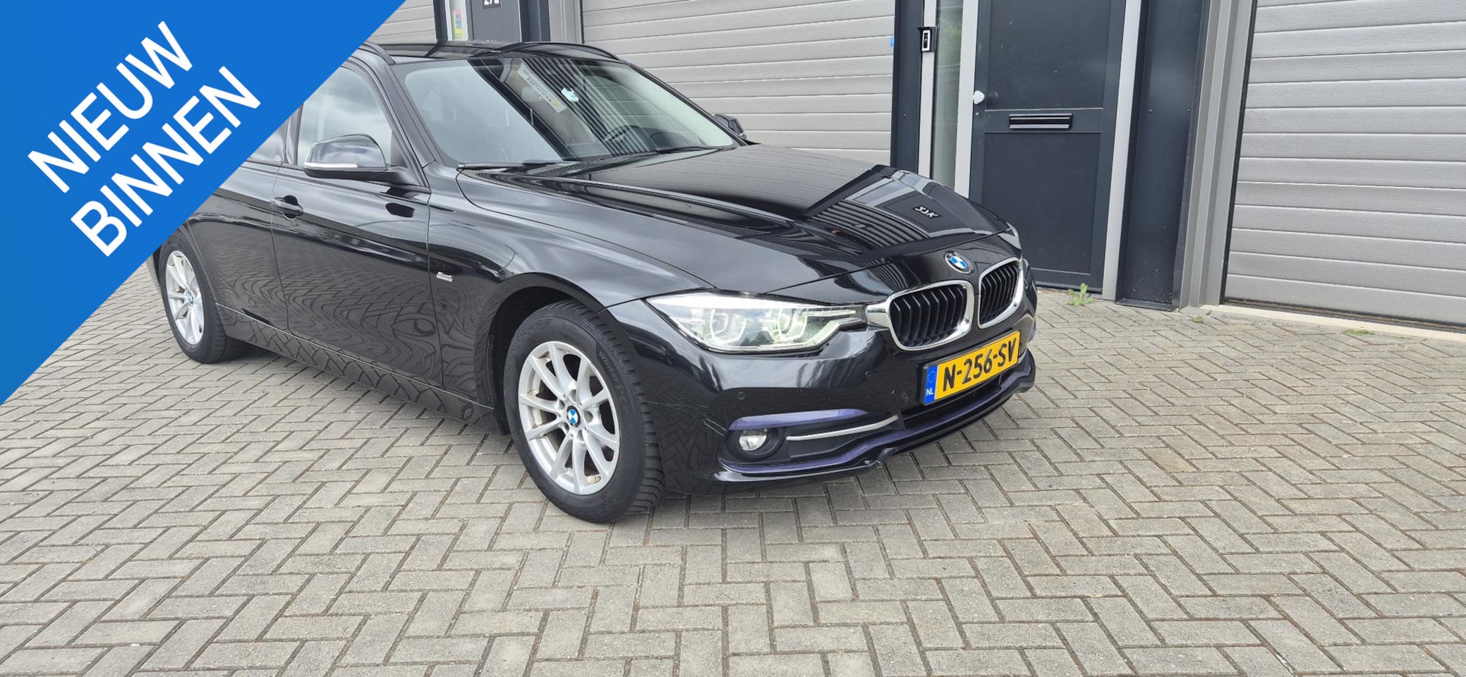 BMW 3-serie Touring - 318d Sport Line AUT*190PK*Harman Kardon*Clima*Navi*Stoelverwarming enz - AutoWereld.nl