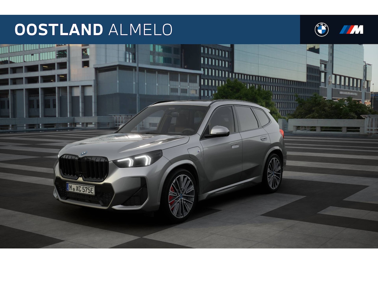 BMW X1 - xDrive25e High Executive M Sport Automaat / Panoramadak / Trekhaak / Sportstoelen / Adapti - AutoWereld.nl