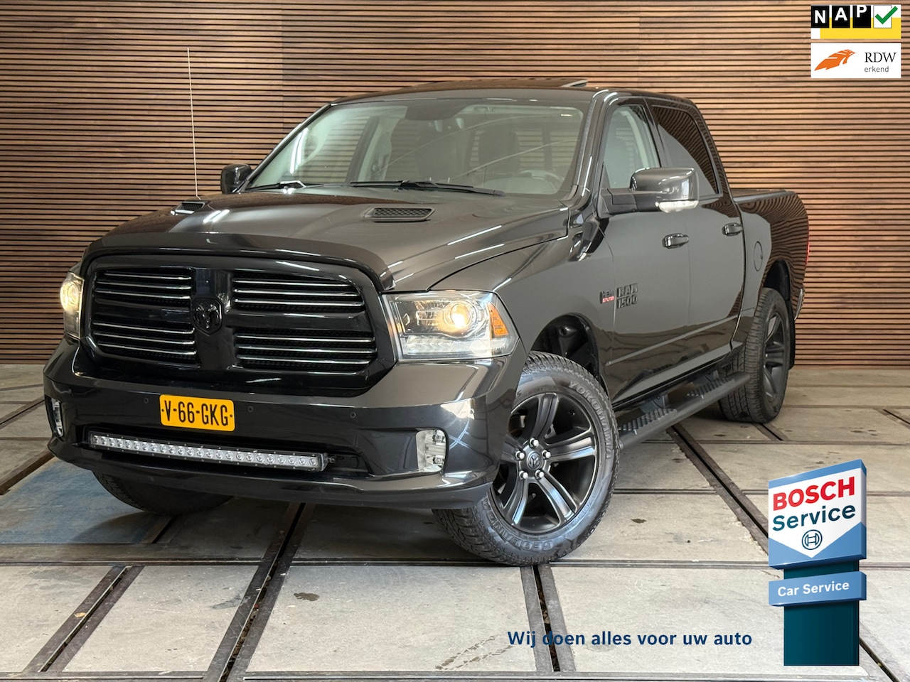 Dodge Ram 1500 - 5.7 V8 4x4 Crew Cab 5'7 Sport | Full option | Pano | LUCHT | LEDBAR | Hard Cover | Camera - AutoWereld.nl