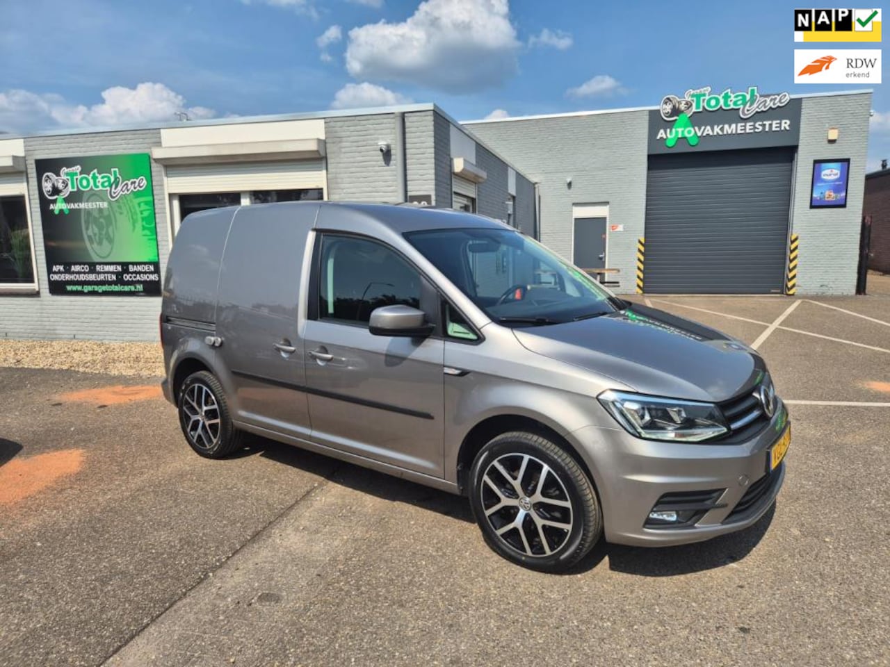 Volkswagen Caddy - 2.0 TDI L1H1 BMT Exclusive Edition 2.0 TDI L1H1 BMT Exclusive Edition - AutoWereld.nl