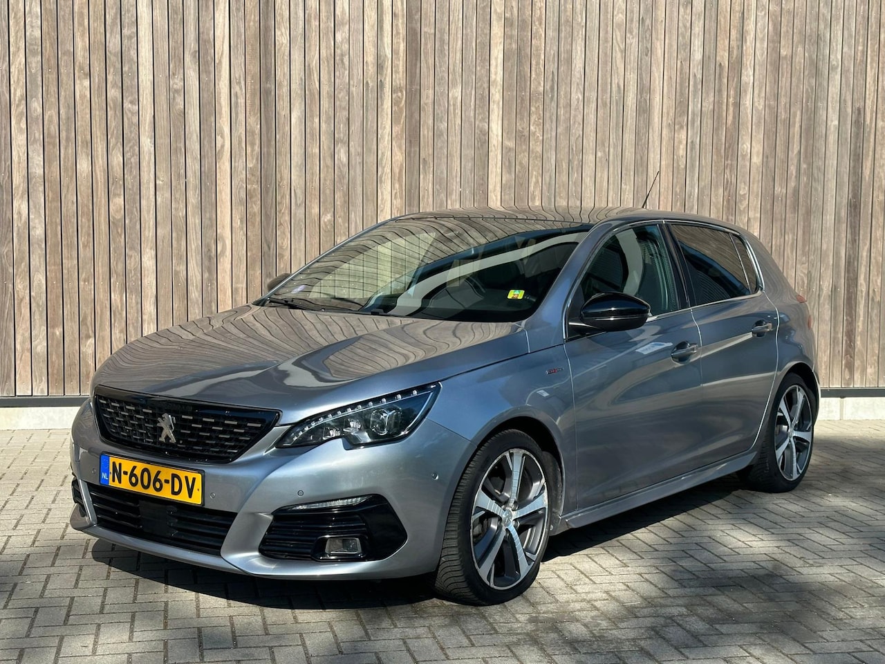 Peugeot 308 - 1.2 Pure TechEdition | AUT | GT LINE | Full Options! - AutoWereld.nl