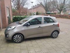 Kia Picanto - 1.0 CVVT Airco Vervanging motor km stand 98554 en APK tot 10-07-2026