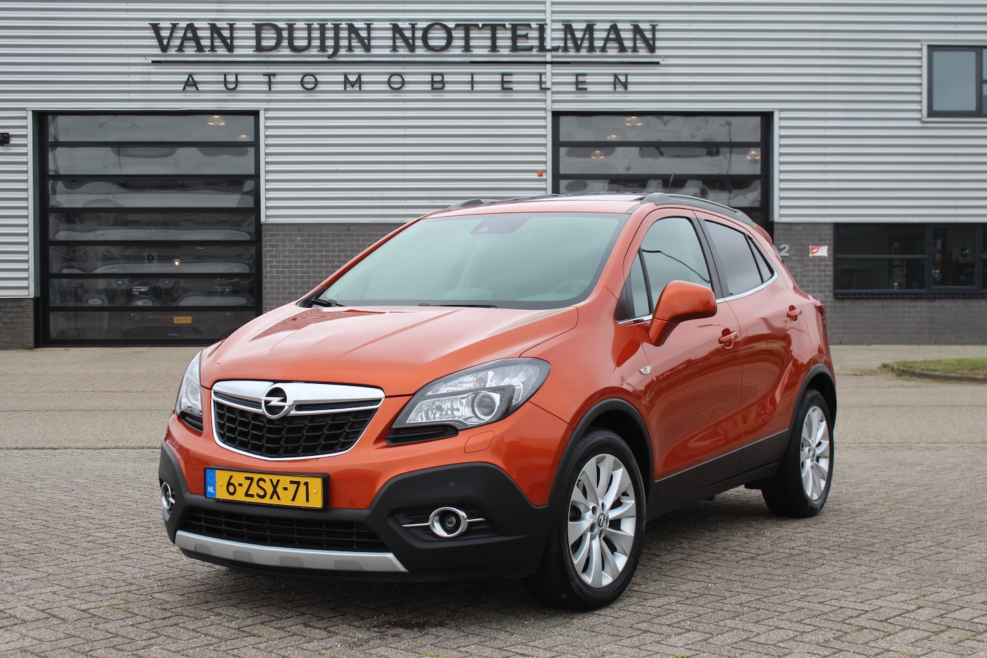 Opel Mokka - 1.4 T Cosmo 4x4 / Leer / Schuifdak / Trekhaak / N.A.P. - AutoWereld.nl