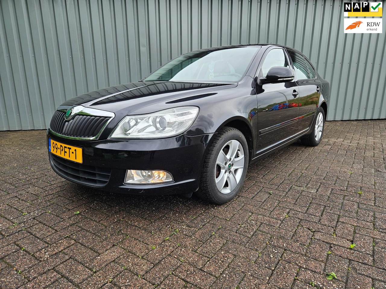 Skoda Octavia - 1.8 TSI Elegance NAVI CLIMA - AutoWereld.nl
