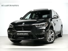 BMW X1 - sDrive18i Sport Line Automaat 140 PK Facelift |Pano-dak | Leder | Stoelverwarming | Memory