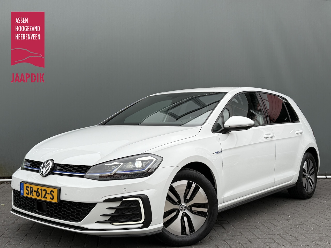 Volkswagen Golf - BWJ 2018 1.4 150 PK TSI PHEV GTE AUTOMAAT / APPLE CARPLAY / ANDROID AUTO / CLIMA / ADAPTIV - AutoWereld.nl