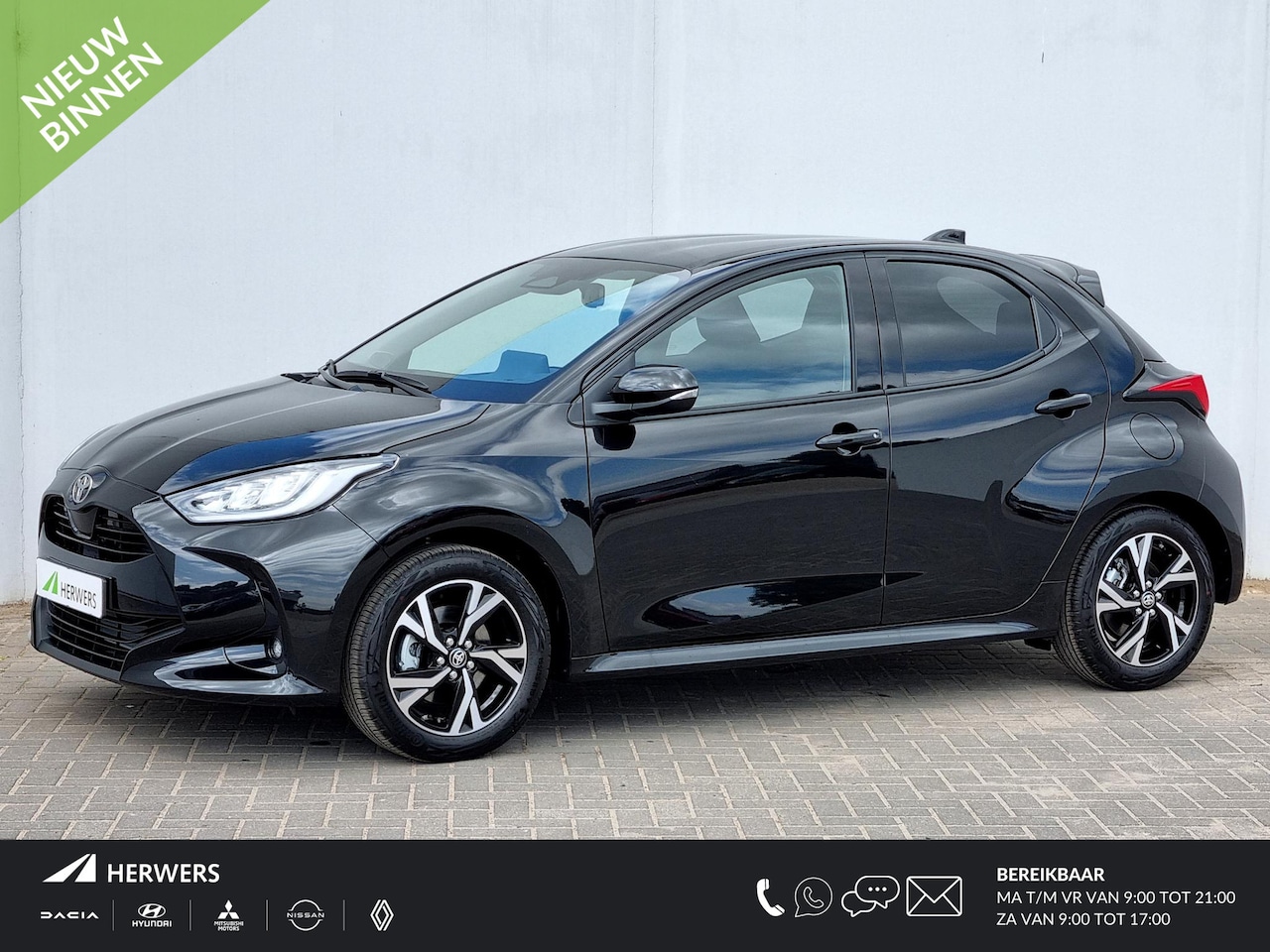 Toyota Yaris - 1.5 Hybrid 115 First Edition Automaat / Nieuw / Navigatie via Android Auto/Apple Carplay / - AutoWereld.nl