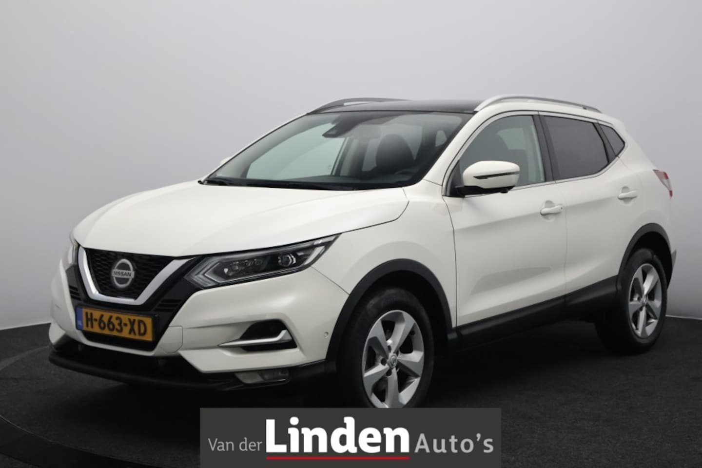 Nissan Qashqai - 1.5 dCi Business Edition | Trekhaak | Panoramadak | Adaptive Cruise Control - AutoWereld.nl